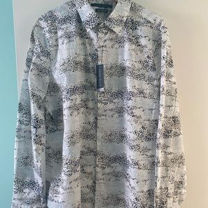 Men’s Perry Ellis XL button up shirt, BNWT